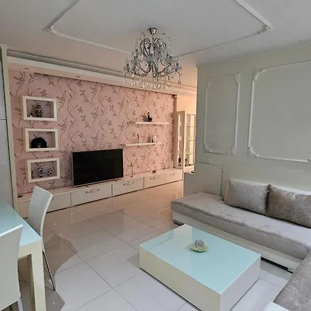Modern - Centre - Myslym Shyri Apartment Tirana